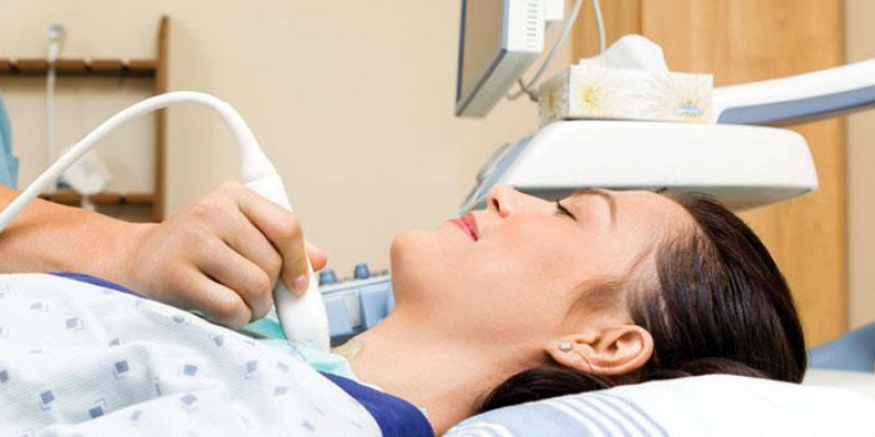 Ecocardiograma de Carótidas e Vertebrais Colorido com Doppler